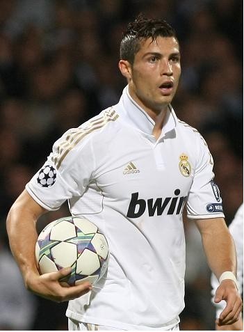 中场核心，赖斯当选阿森纳vs拜仁全场最佳球员