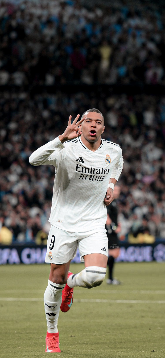 深得球员支持！欧冠不敌曼城后，多位皇马球员发声力挺阿隆索（欧冠憾负曼城，皇马球员齐声力挺阿隆索）