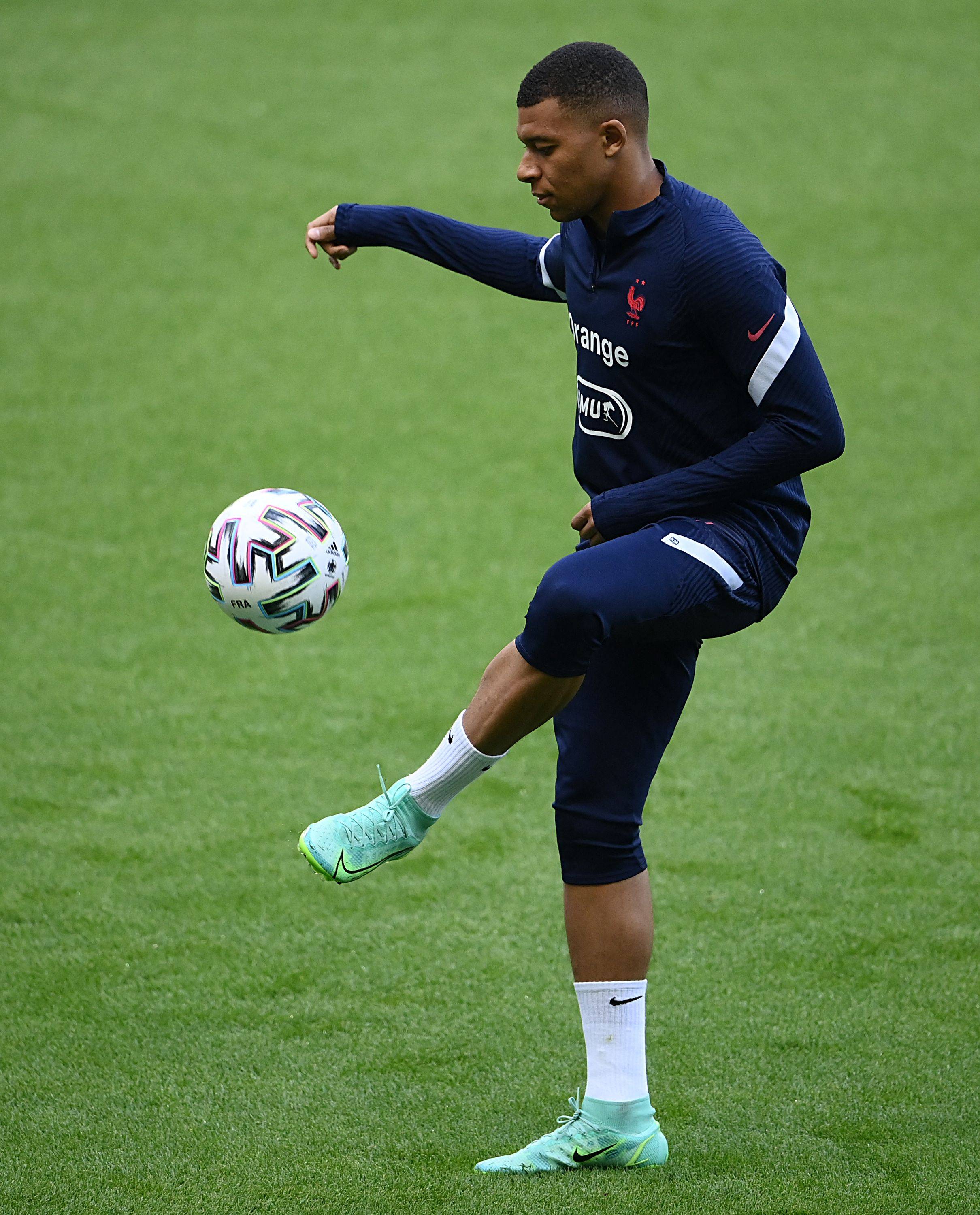 NBA最佳阵容公布：湖人球员入选,（NBA最佳阵容出炉：湖人球员上榜）