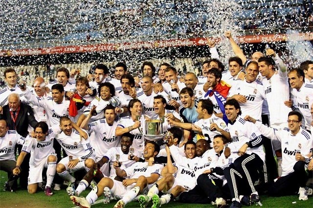 女亚冠联战报：王霜双响，武汉车谷江大2-0东孟加拉女足（女亚冠联快讯：王霜梅开二度，武汉车谷江大2比0力克东孟加拉女足）