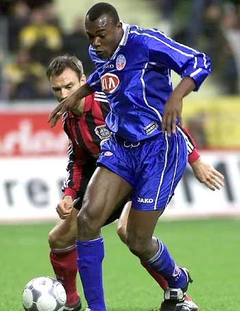 法比奥：我已经忘记输给越南的比赛了；我们不会畏惧任何对手（法比奥：越南之败已成过去，我们无惧任何对手）