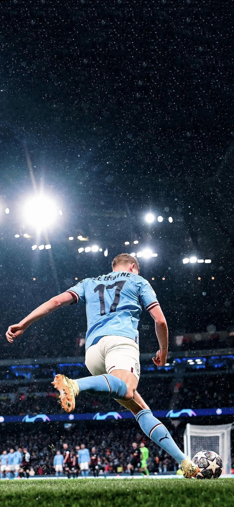 一波三折！邮报：曼联前锋谢什科因食物中毒，复出再次推迟（邮报：谢什科食物中毒，曼联前锋复出计划再度延后）