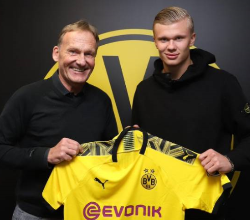 足协杯决赛国安vs河南首发：4外援PK5外援，张玉宁、王上源出战