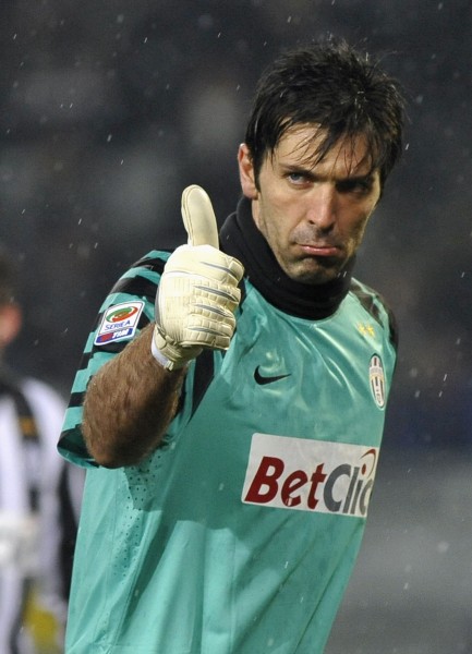 朱利亚诺：我现在处于非常幸福的时刻，莱万特是支难缠的球队（朱利亚诺：正值幸福期，莱万特顽强难缠）