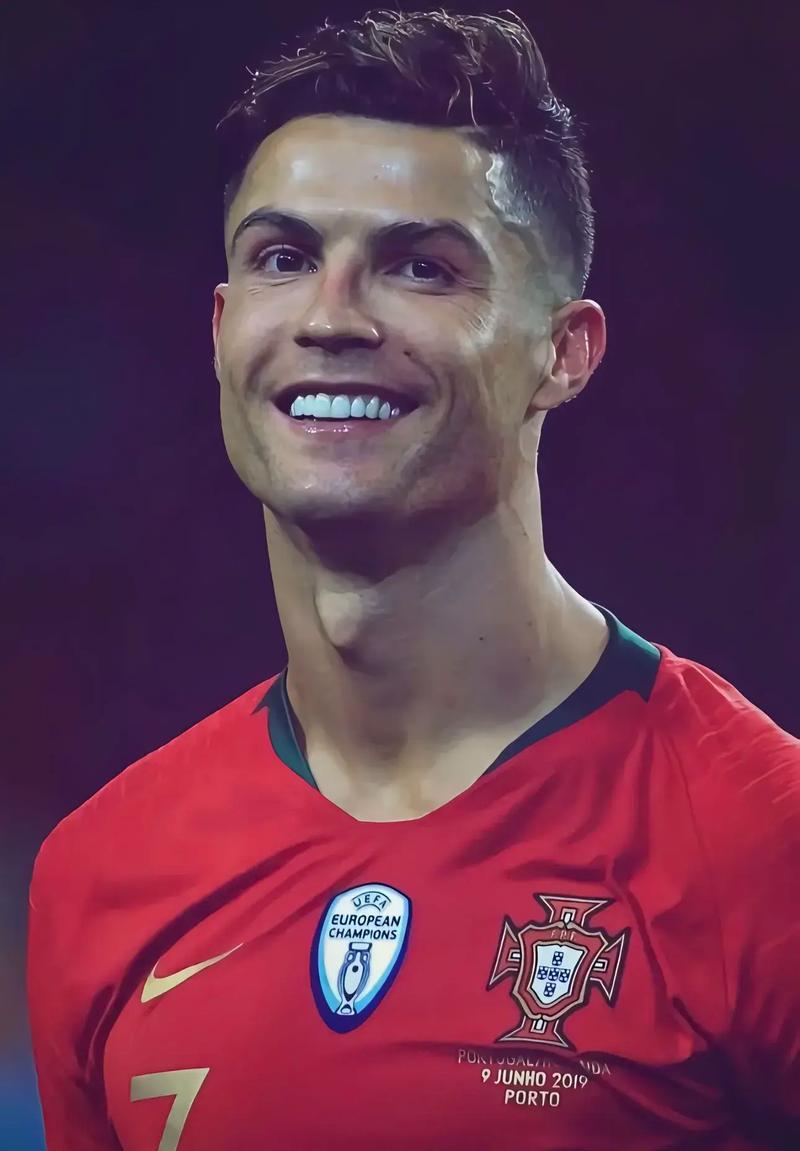 德国杯1／8决赛：拜仁3-2柏林联合 凯恩破门+送点柏林联合两送乌龙（德国杯1／8决赛：拜仁3-2险胜柏林联合，凯恩进球又送点，对手两记乌龙）