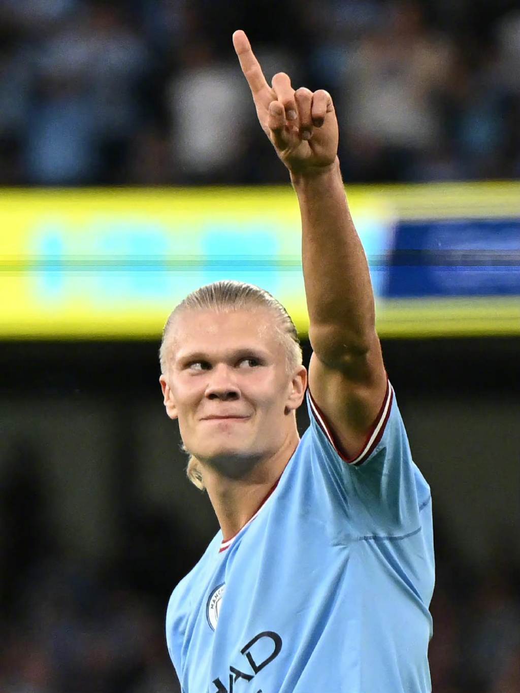 泰州市委书记：苏超夺冠如同一束光芒，照进每个泰州人的心底（泰州市委书记称：苏超夺冠宛如一道光，照亮每位泰州人的心田）