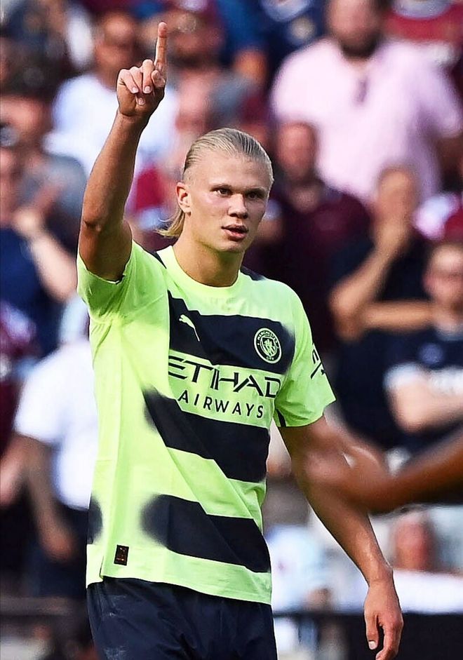 收假，山东泰山队今日重新集中，在基地进行恢复性训练（假期结束，山东泰山队今日在基地集结展开恢复训练）