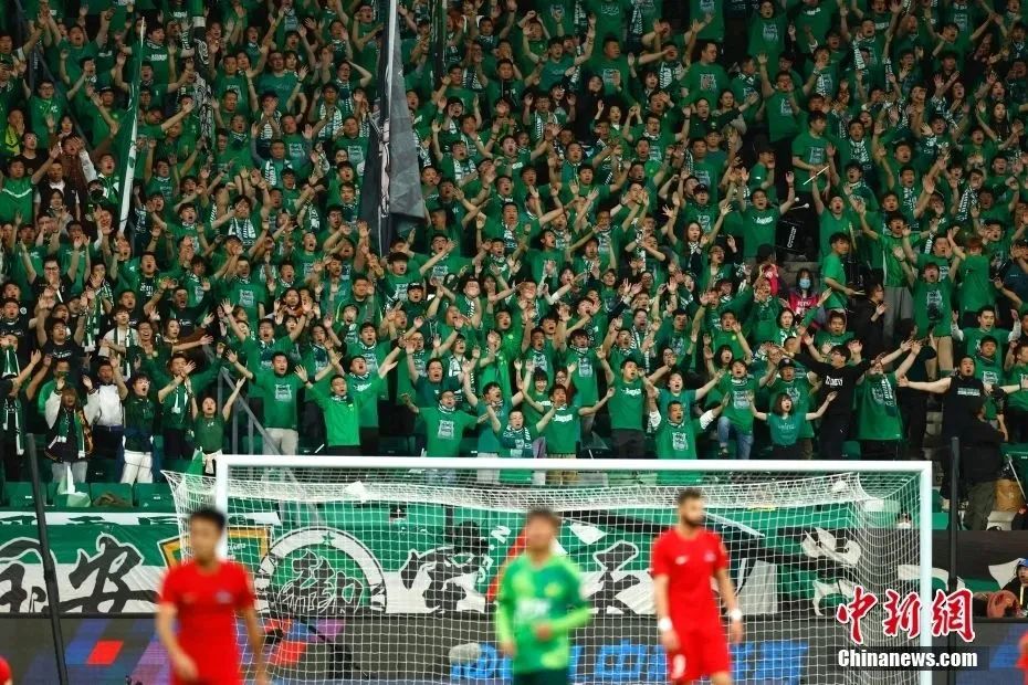 曼联接洽英超中场跑不死，或替代巴莱巴成目标！切尔西已直接问价（曼联接触英超铁肺型中场，或改以其取代巴莱巴为引援目标；切尔西已直接询价）